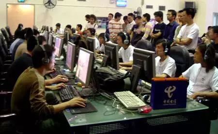 事背景和国 事背景和国