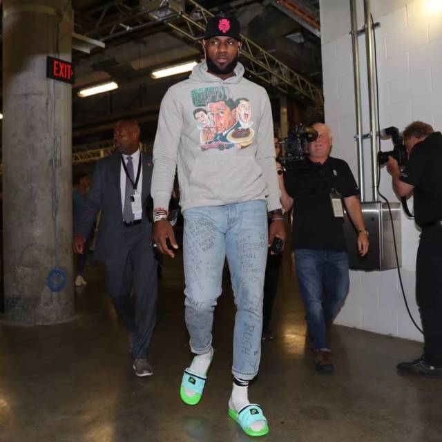 关键战进球 关键战进球